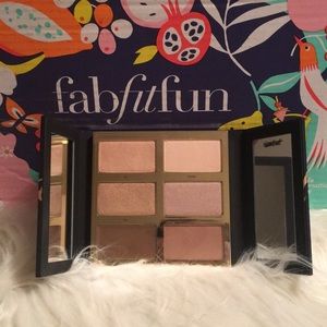 Tarte PRO Glow highlight & contour palette